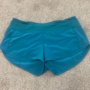Teal size 6 Lululemon low-rise lined shorts